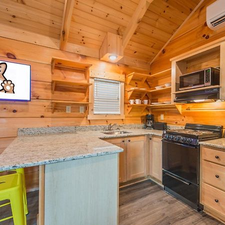 Great Escapes Rv Resort Bryan College Station Bagian luar foto