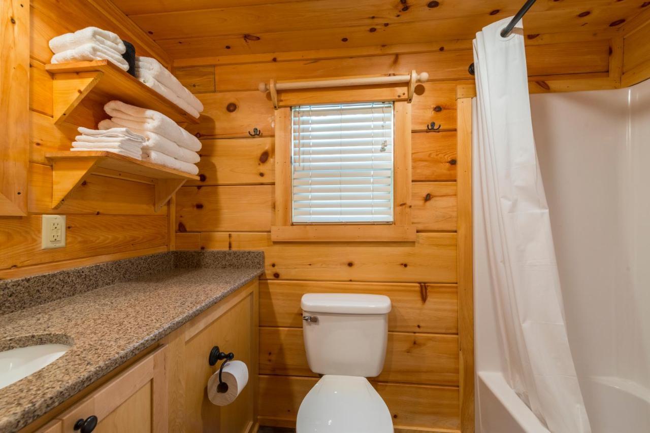 Great Escapes Rv Resort Bryan College Station Bagian luar foto