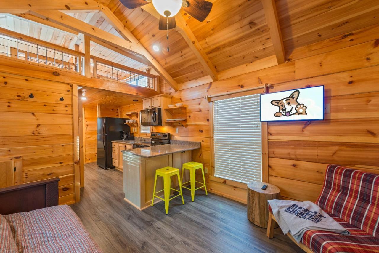 Great Escapes Rv Resort Bryan College Station Bagian luar foto