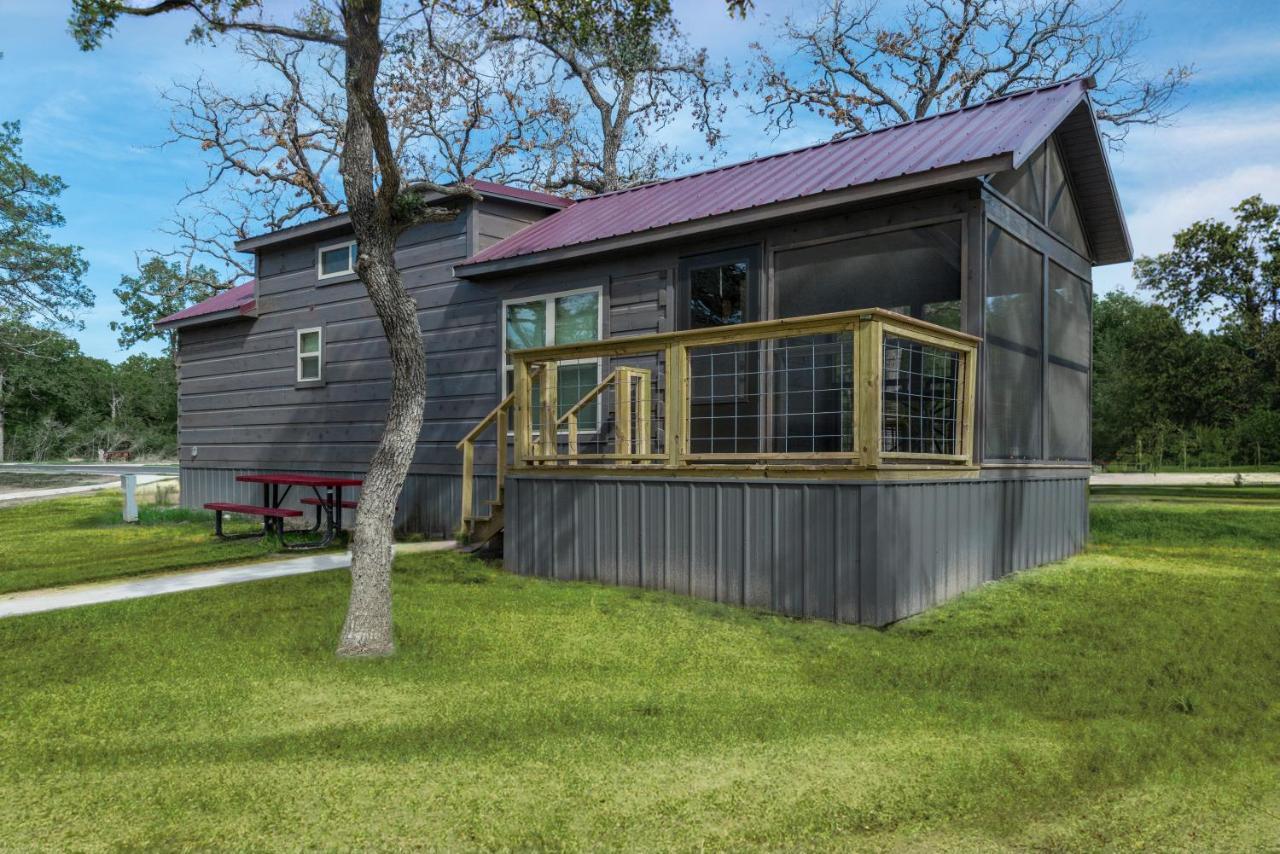 Great Escapes Rv Resort Bryan College Station Bagian luar foto