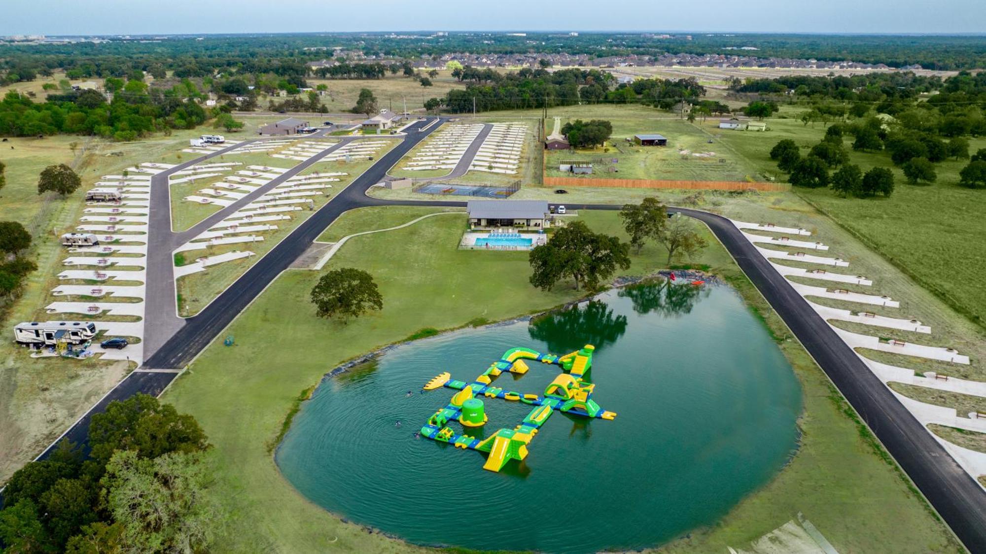 Great Escapes Rv Resort Bryan College Station Bagian luar foto